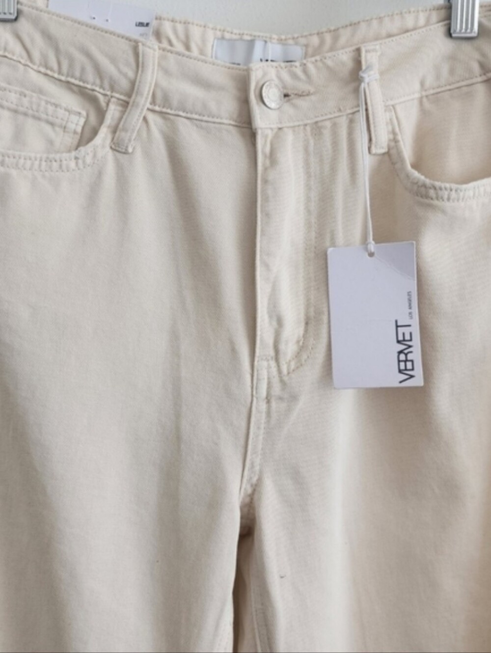 Vervet by Flying Monkey Leslie High Rise 90s Distressed Cropped Jeans Cream 27 - Picture 3 of 10